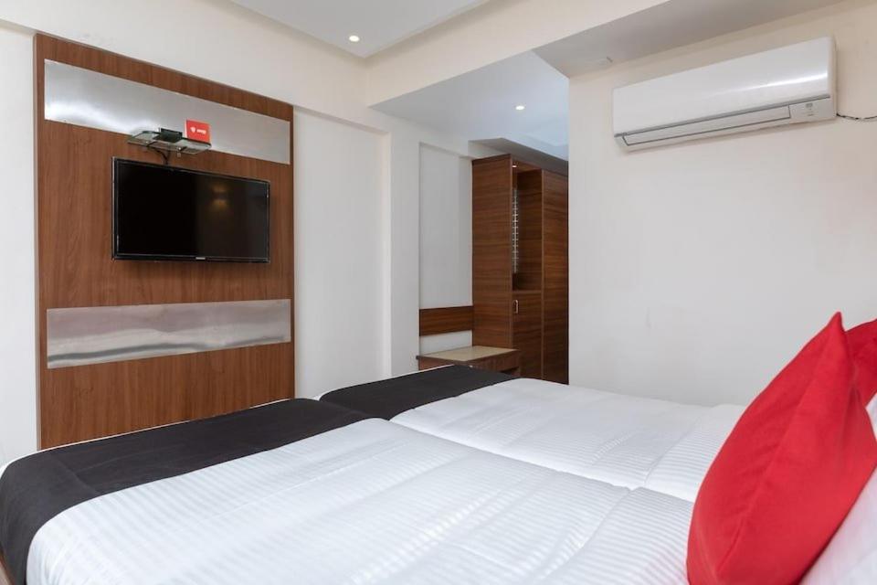 Klase Hotels Chennai Ngoại thất bức ảnh