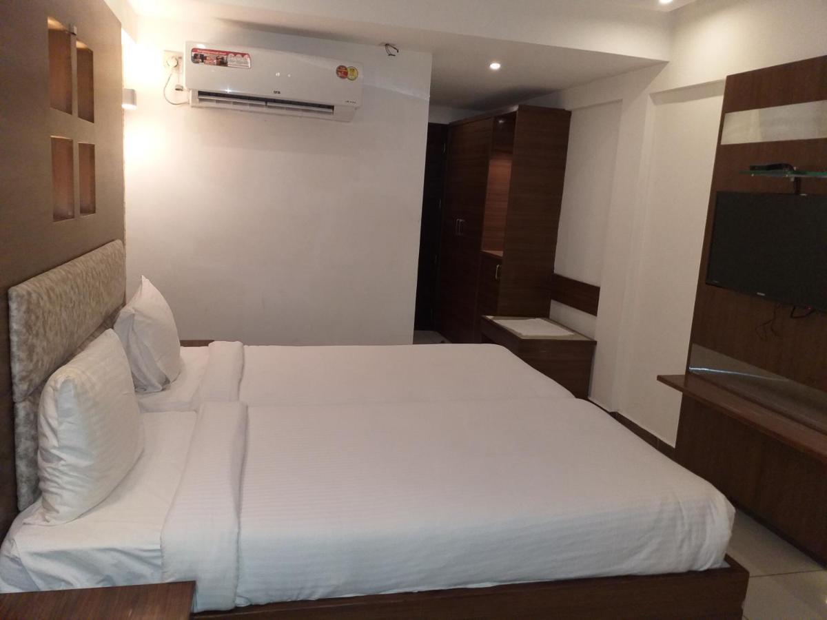Klase Hotels Chennai Ngoại thất bức ảnh