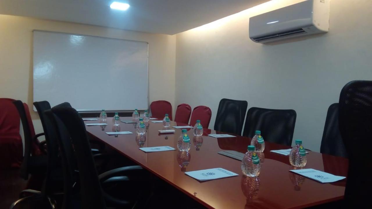Klase Hotels Chennai Ngoại thất bức ảnh